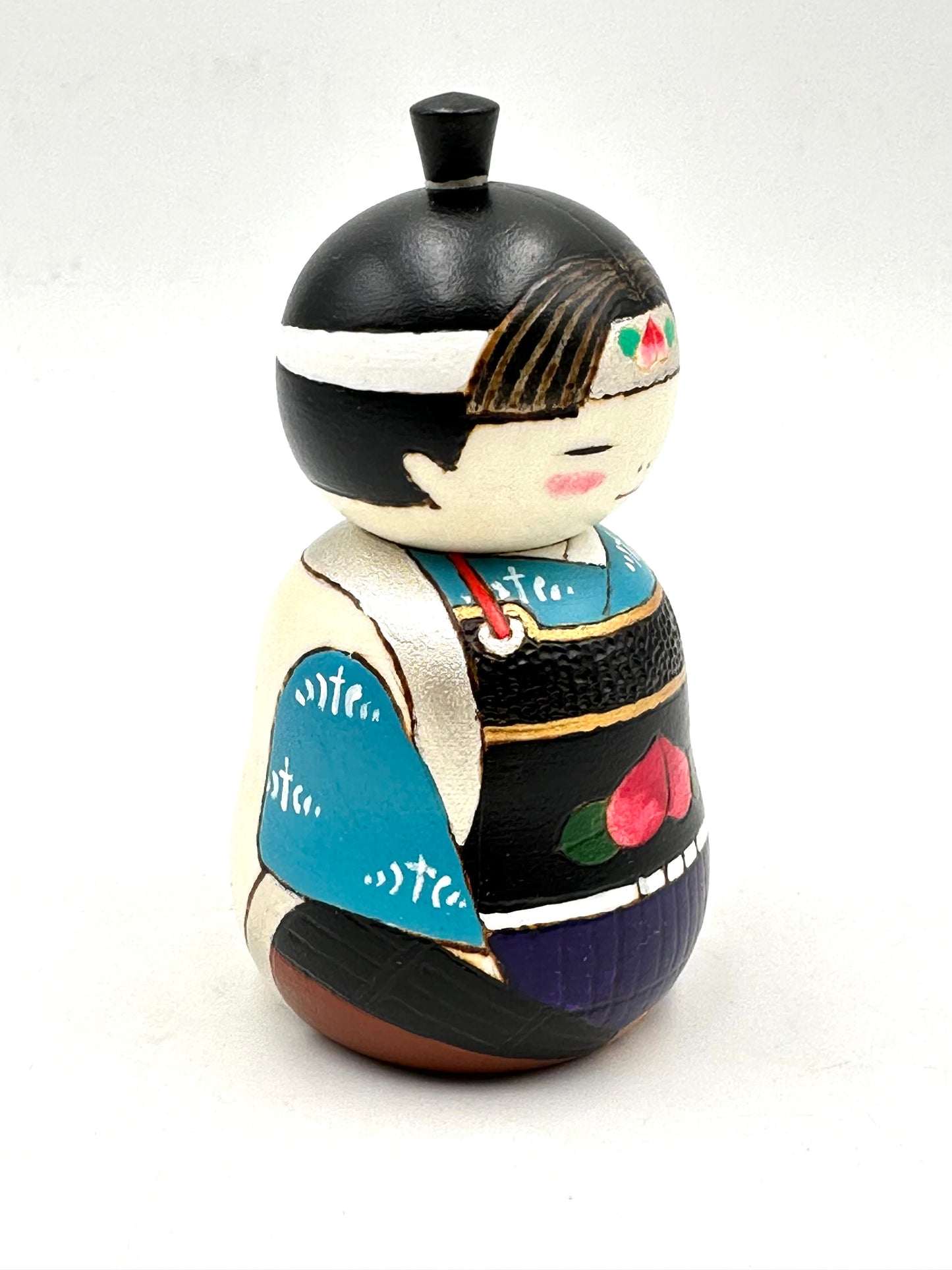 Kokeshi Momotaro